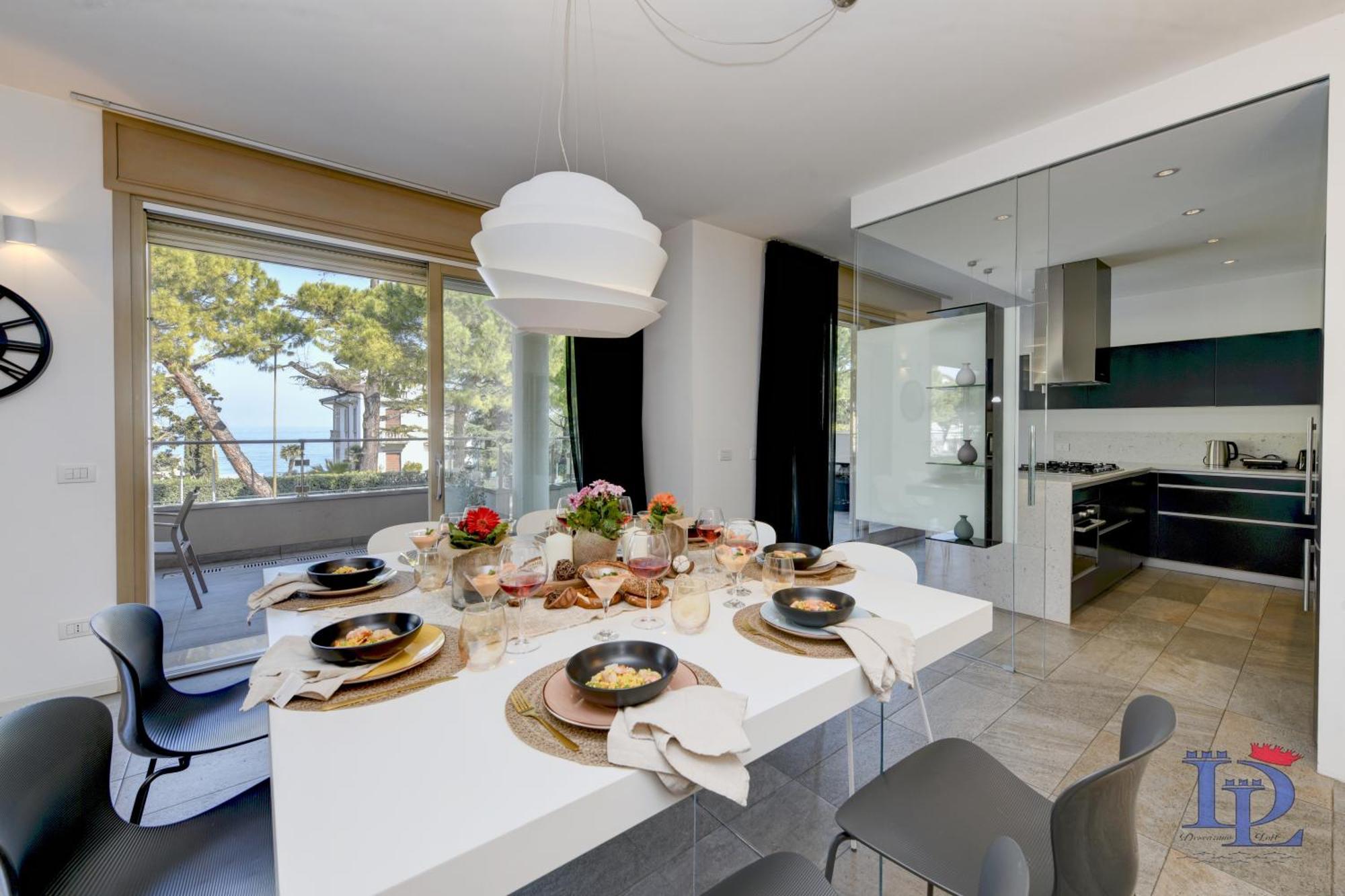 Desenzanoloft Official Partner Marriott Homes & Villas - Oscar Luxury Suite Desenzano del Garda Exterior photo